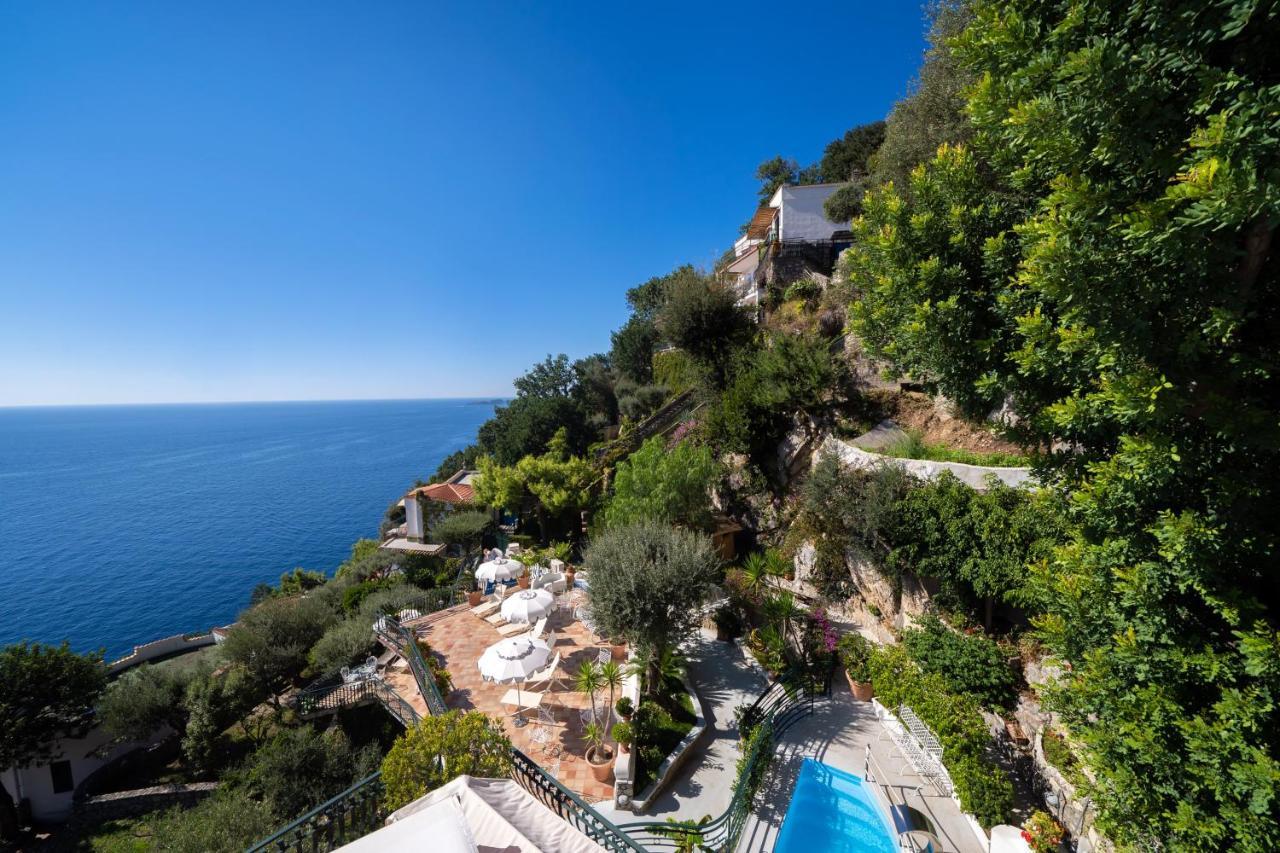 Luxury Villa *